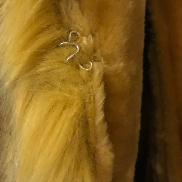 AKIRA NWT COCO Fur and Suede Winter Coat Size S - Picture 7 of 9